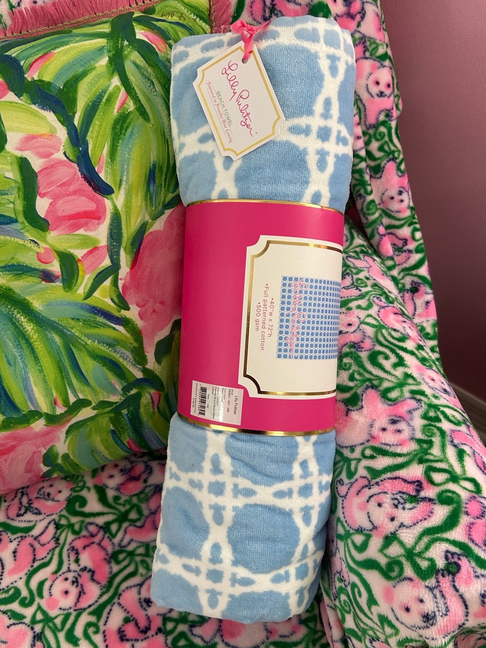 NWT Lilly Pulitzer Beach towel, 40 X 72, Frenchie Blue X Resort white Caning - Picture 8 of 11